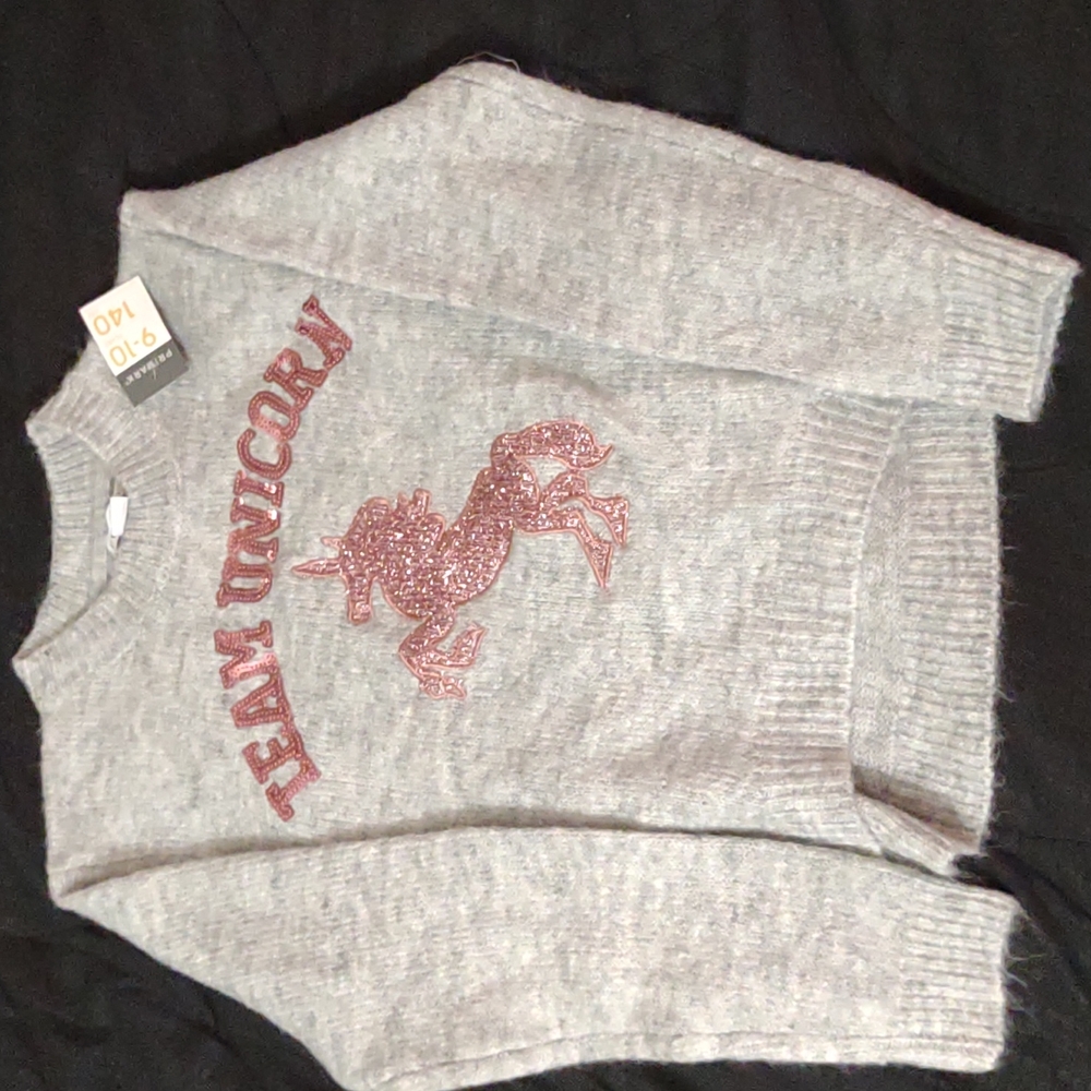 Primark Girls  Unicorn Sweater  Size 9-10 years